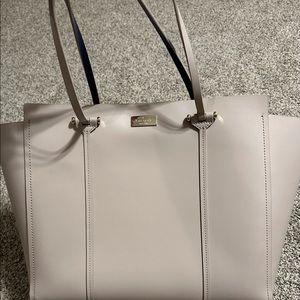 Kate spade Ivy Drive large tote bag purse-grey exterior with navy interior.